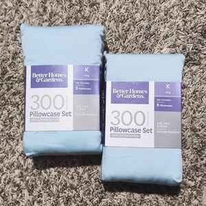 2 sets of BH&G pillowcases